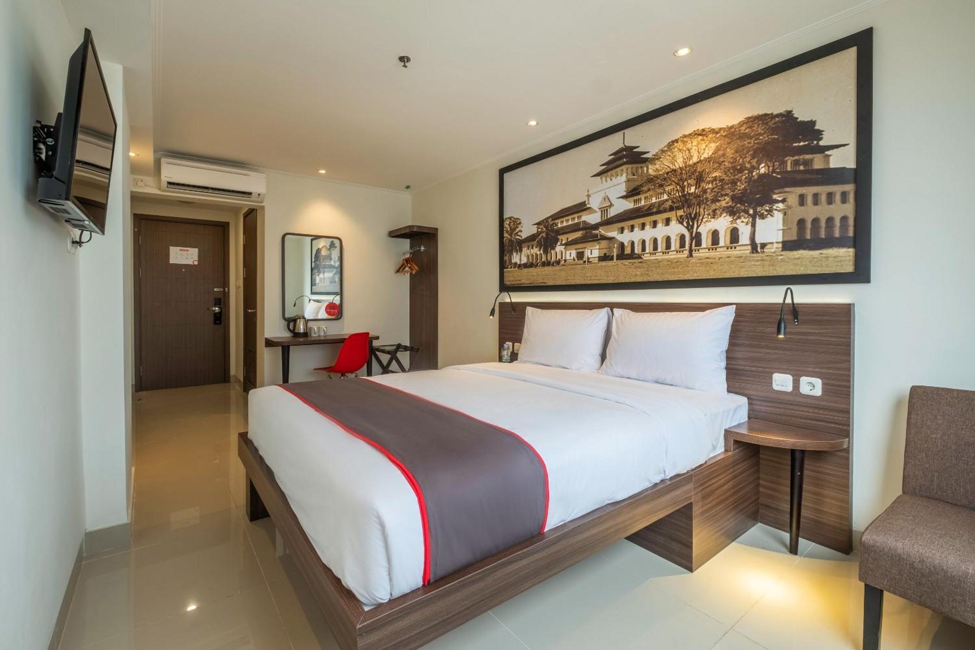 Super Oyo Collection O Hotel Pasar Baru Heritage Bandung Exteriör bild